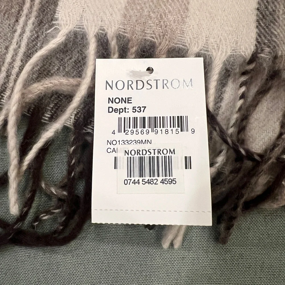 100%‎ Wool Scarf Muffler Nordstrom Tartan Plaid Scarf Fringe NWT Brown Cream